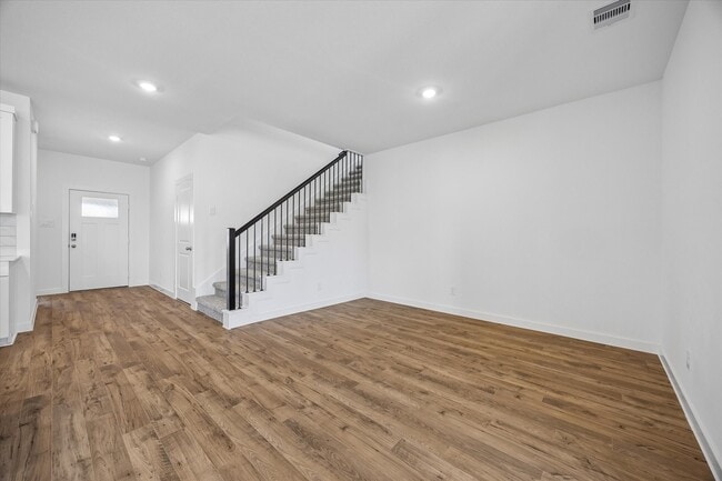 Building Photo - 3306 Bonnie Hts St