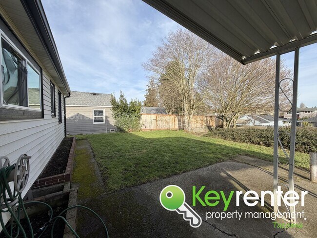 Building Photo - 1823 S Sprague Ave