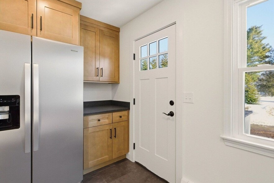 Building Photo - 29 Lovell