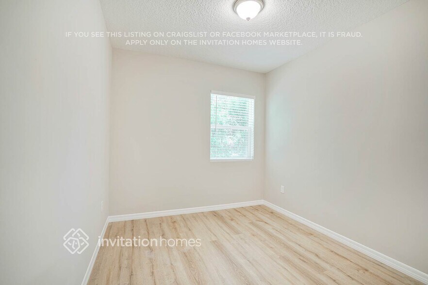 Building Photo - 3725 Pine View Cir
