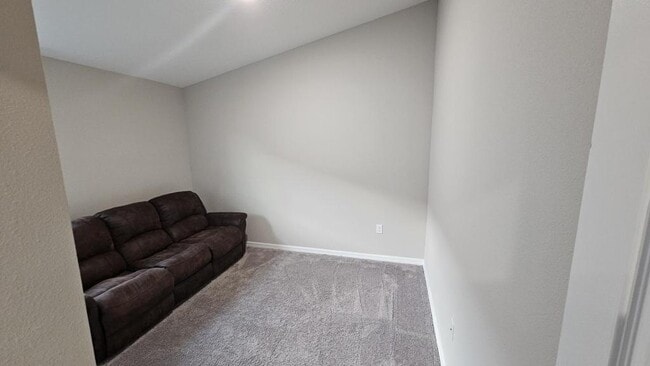 Building Photo - 1428 Axel Cir