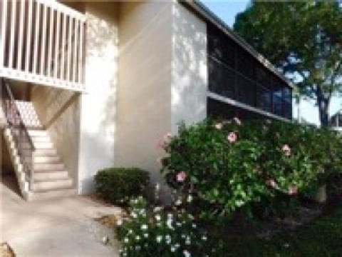 main entrance - 225 Deer Creek Blvd