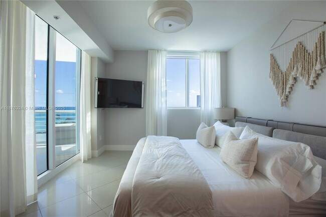 Building Photo - 3801 Collins Ave