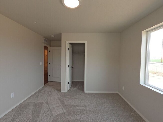 Building Photo - 2814 Barnstormer St