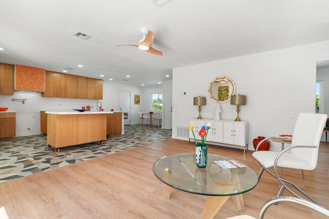 Building Photo - 2627 N Cerritos Rd