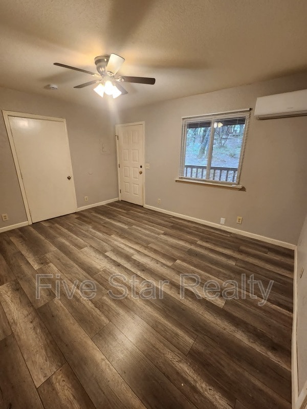 Building Photo - 12896 Rices Crossing Rd