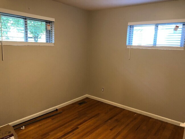 Building Photo - South Knox 2BR/ 1BA one-level house