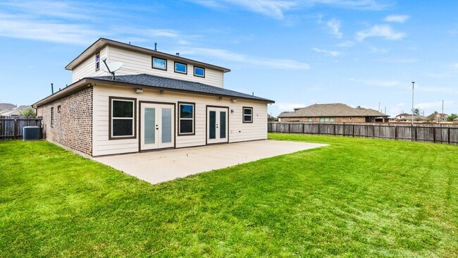 Building Photo - 328 Country Crossing Cir