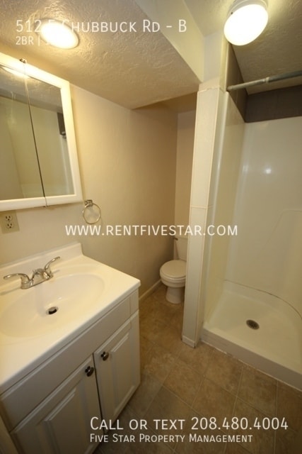 Building Photo - 512 E Chubbuck Rd