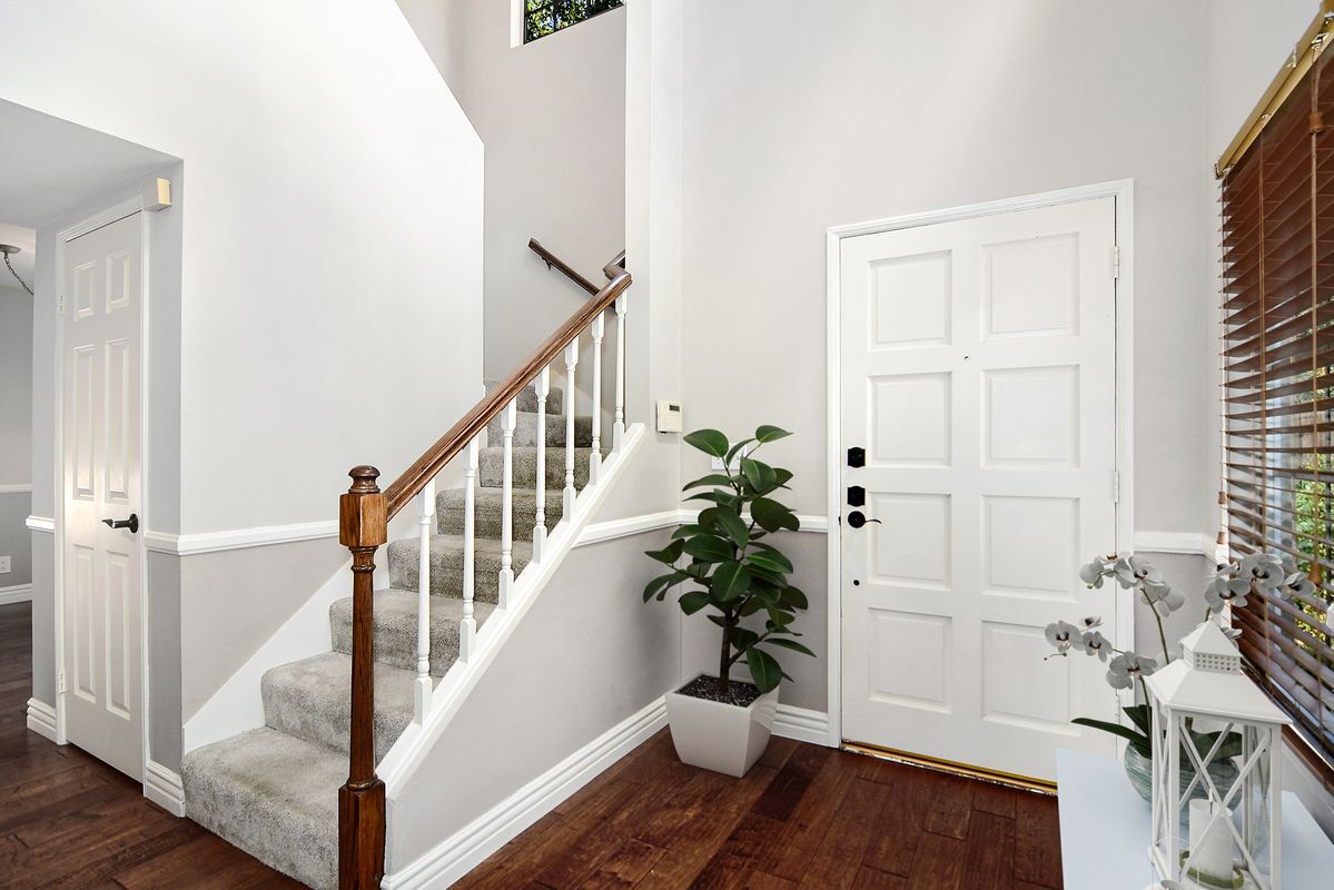 Building Photo - 4325 Oak Glen St