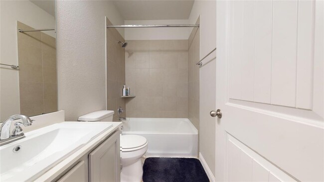 Building Photo - 32927 Silver Mdw Wy