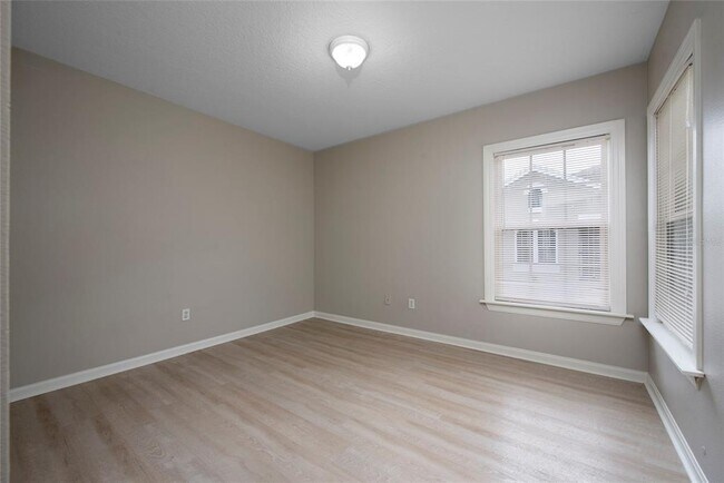 Building Photo - 6548 Swissco Dr