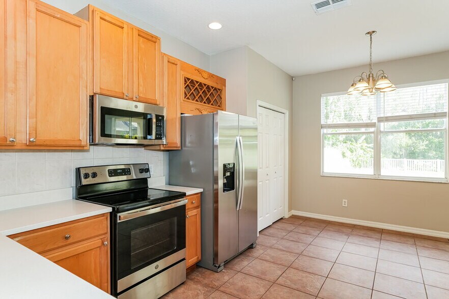 Building Photo - 7814 Citrus Blossom Dr