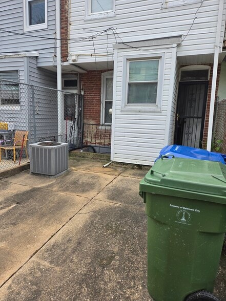 Backyard - 614 McKewin Ave