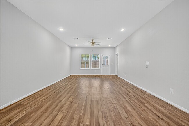 Building Photo - 8304 Bristlecone Pne Wy