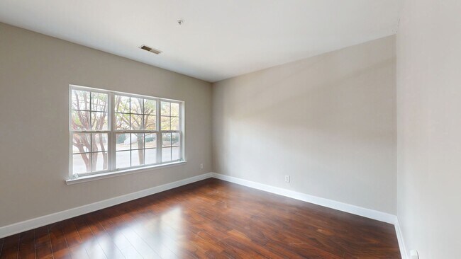 Building Photo - Lenox Village 2 Bedroom