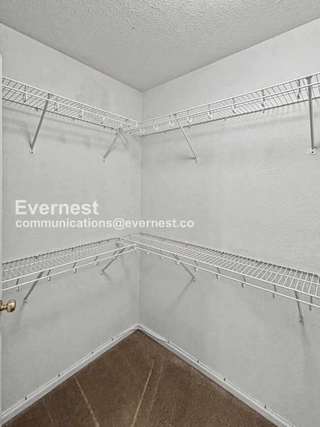 Building Photo - 10158 Autumn Blaze Trail