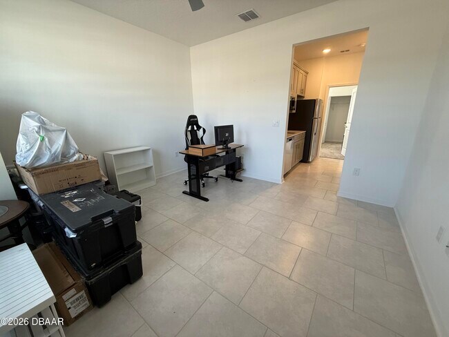 Building Photo - 412 Three Oaks Dr