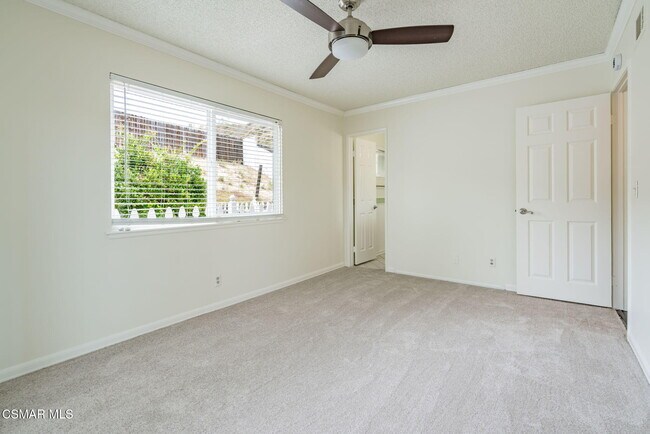 Building Photo - 6894 N Auburn Cir