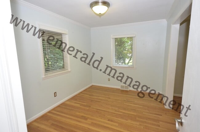 Building Photo - 2644 Harrington Dr