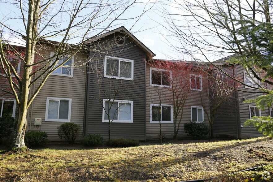 Building Photo - Evergreen Court