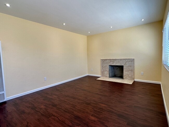 Building Photo - 3626 31st St