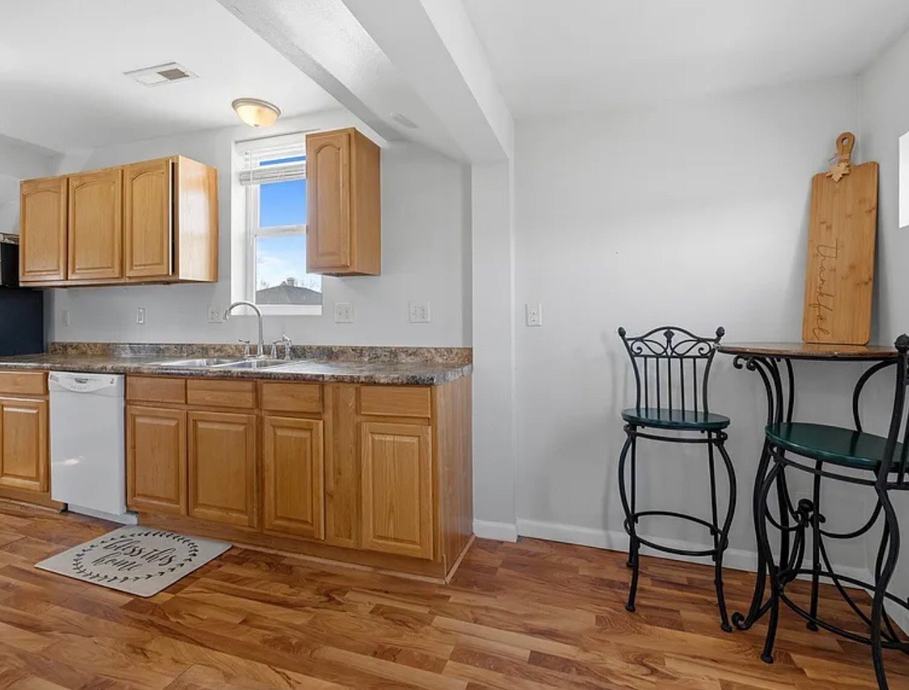 Building Photo - 1525 5th Ave NW