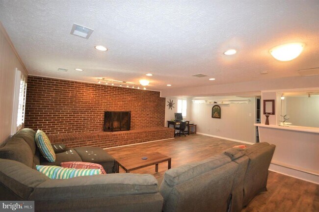 Building Photo - 12614 Oxon Rd