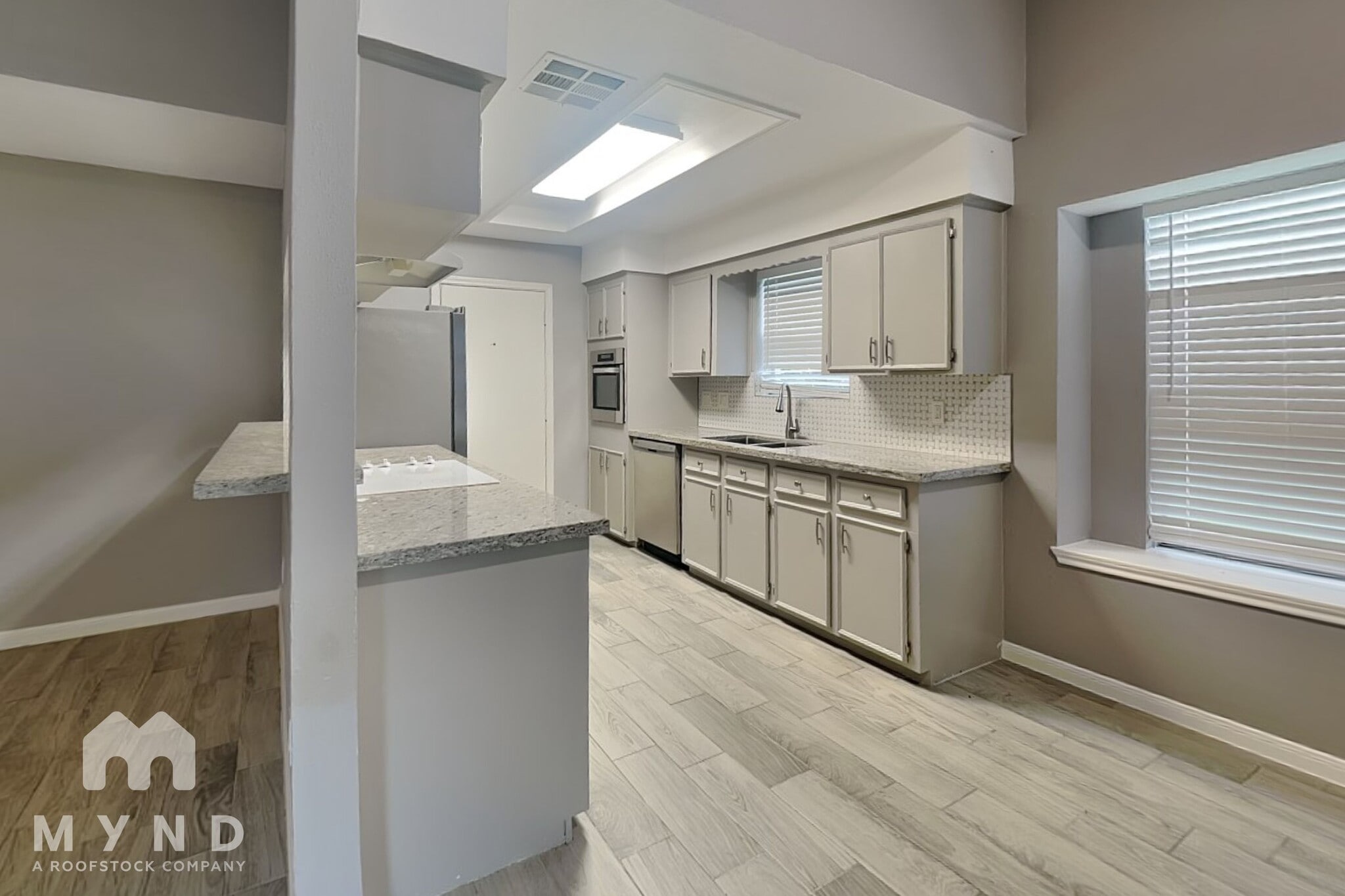 Building Photo - 2403 Summer Spring Dr