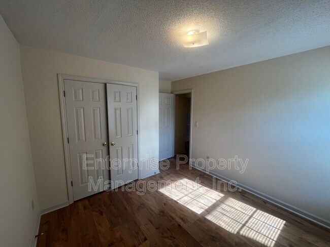 Building Photo - 3931 Long Creek Rd