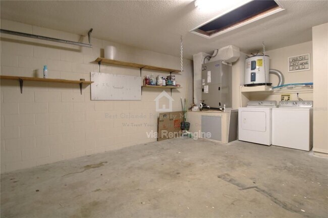 Building Photo - 464 Briar Bay Cir