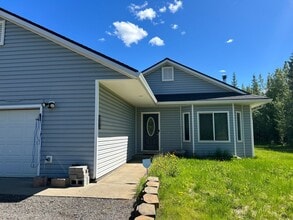 Building Photo - Century 21 Gold Rush - 3 bed, 2 bath (North Pole)