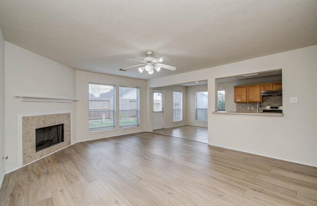 Building Photo - 12026 Parkers Hideaway Dr