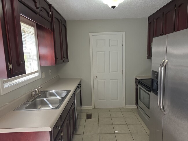 Building Photo - 131 Carnegie Loop