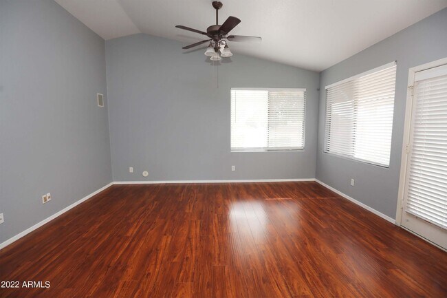 Building Photo - 11217 W Edgemont Ave