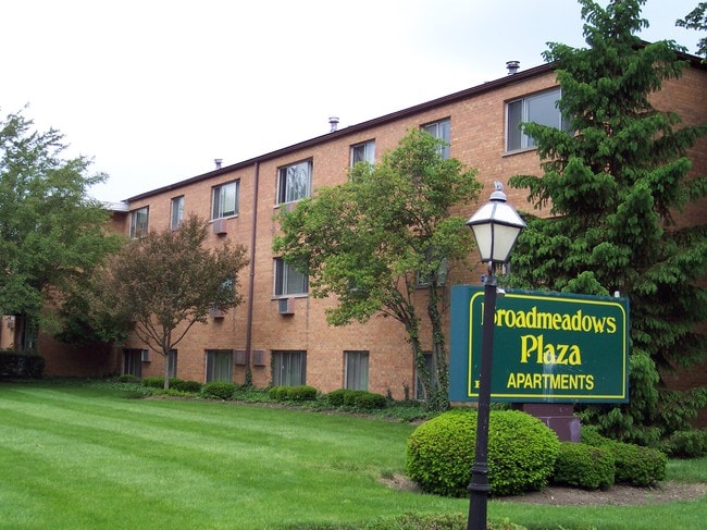 Building Photo - Broadmeadows Plaza