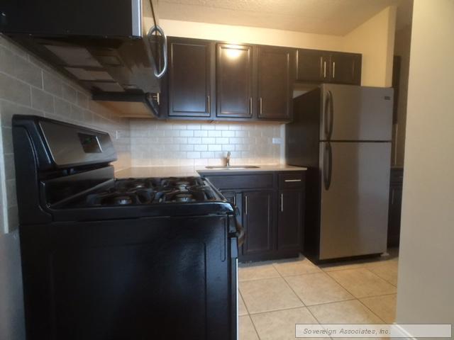 Building Photo - 3333 Broadway