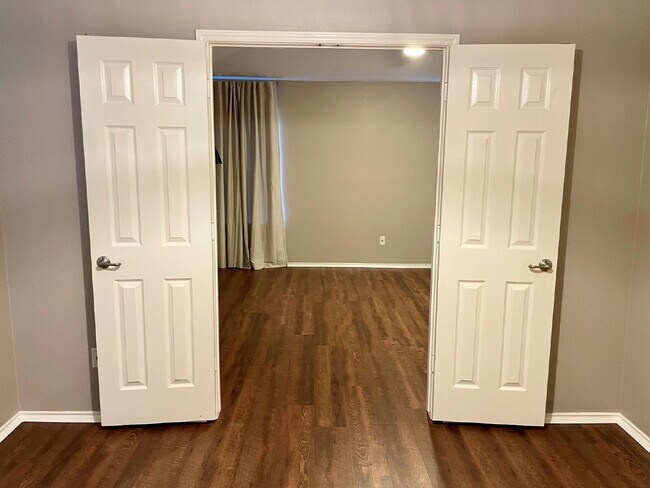 Building Photo - Charming 4-Bedroom Home in South Austin’s ...