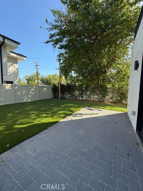 Building Photo - 5902 Donna Ave