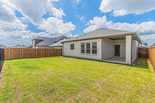 Building Photo - 316 Amenduni Ln