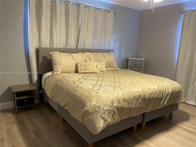 Building Photo - 2221 NW 196th Terrace