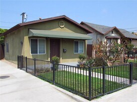 Building Photo - 1521 Grismer Ave