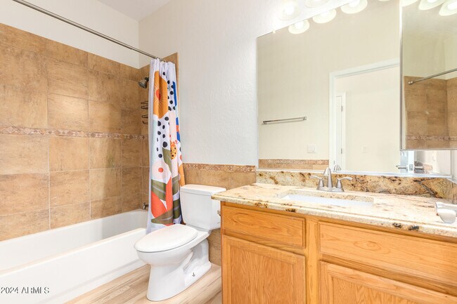 Building Photo - 7251 E Lomita Ave