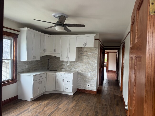 Building Photo - 4211 W 25th Pl