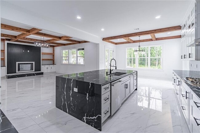 Building Photo - 140 Maranatha Trail