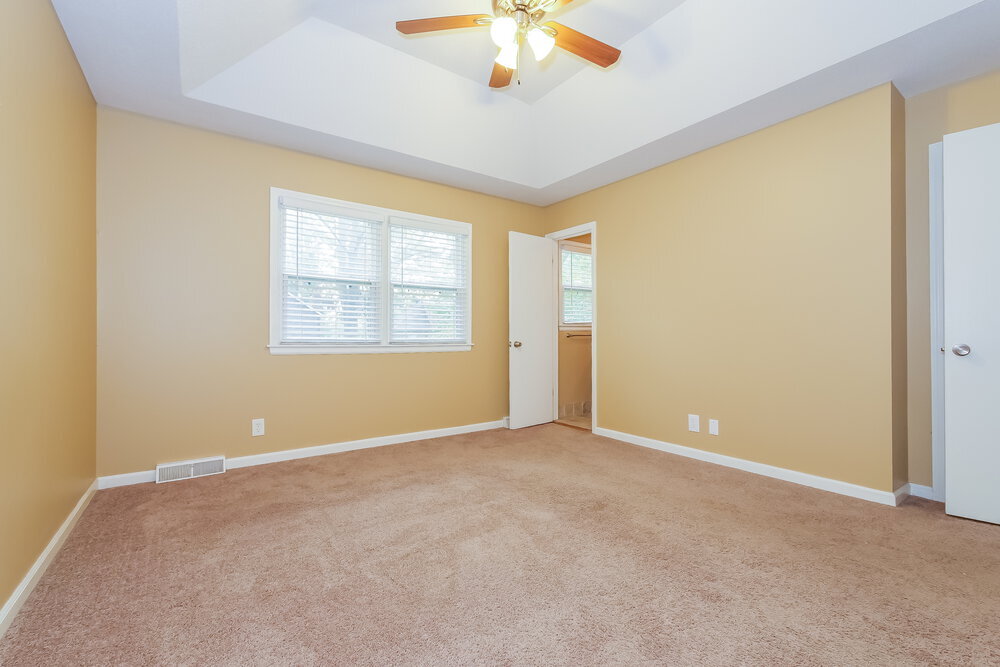 Building Photo - 9915 Westgate Ln