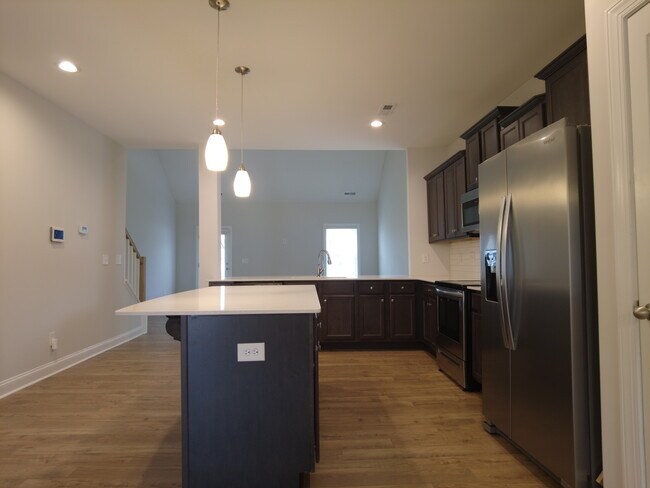 Building Photo - 111 Hanover Ct