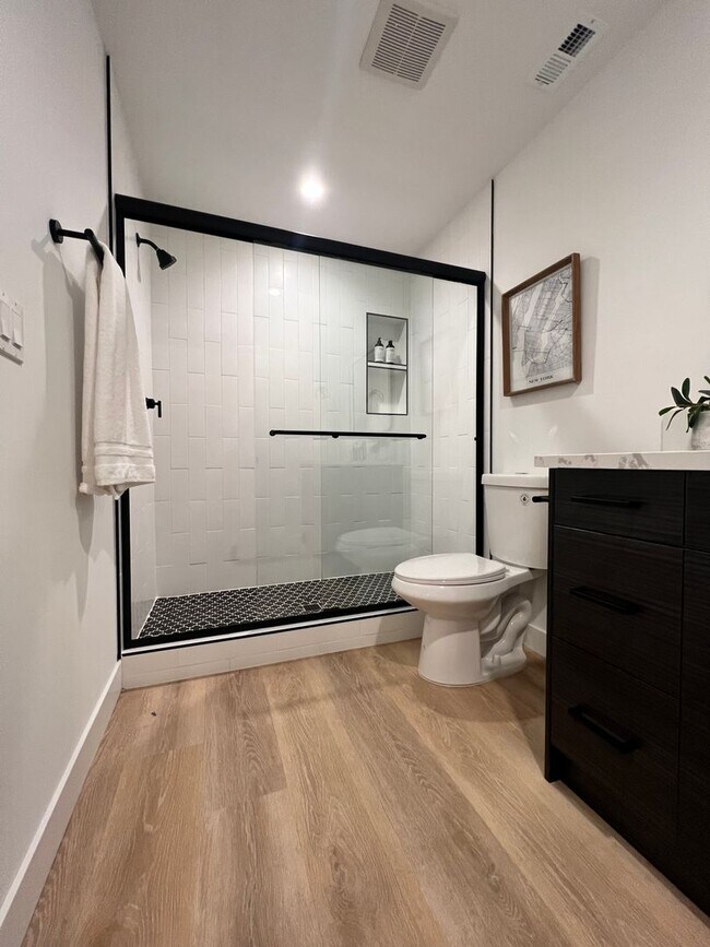 Building Photo - Remington