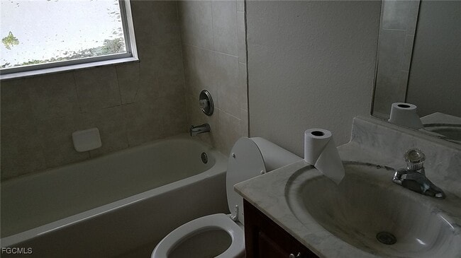 Building Photo - 547 Kingsbury Ln