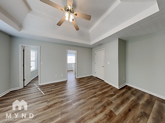 Building Photo - 515 Gardinia Dr
